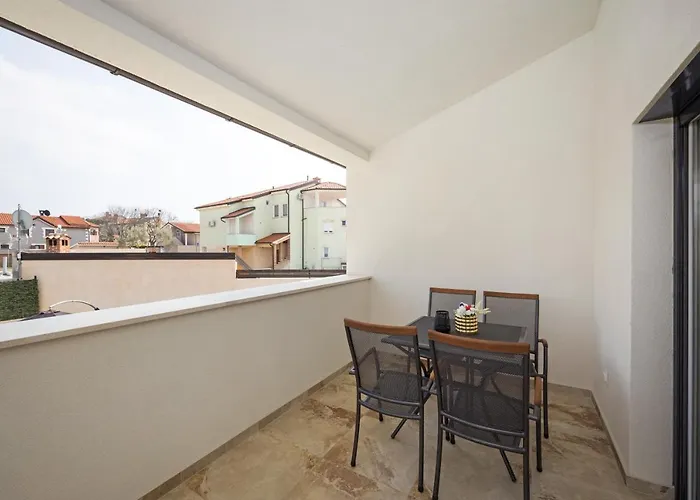 Nur Villa